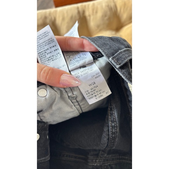 Levi's 501 Ultra High Rise Shorts Womens Black Excellent Raw Hem Denim Shorts - Picture 8 of 8